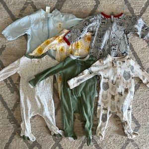 Lot of 6 Footed Sleepers SIZE 0-3m